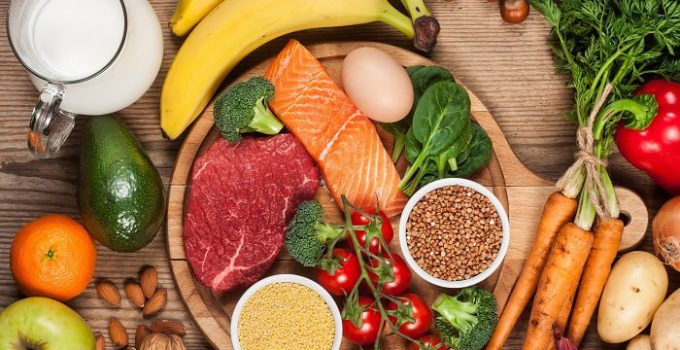 چگونه می‌توانیم از مواد غذایی برای چربی سوزی استفاده کنیم؟